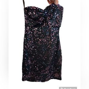 🔥Arden B Strapless sequined dress🔥